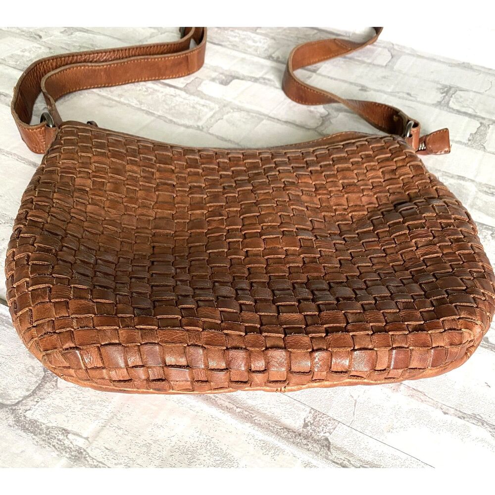 Anthro Vilenca Holland Cognac Leather Woven Crossbody Bag Boho Chic Timeless - Picture 3 of 10